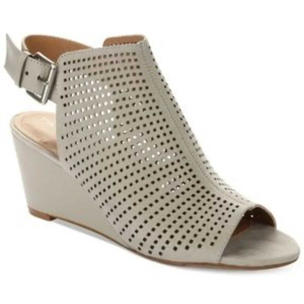 TAHARI TAUPE PERFORATED LASER CUT SYMBA OPEN TOE WEDGE SANDAL 7